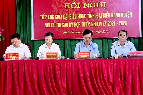 Đồng chí Nguyễn Thế Giang, Phó Chủ tịch UBND tỉnh tiếp xúc cử tri huyện Lâm Bình