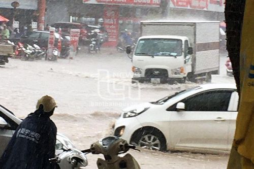 Phổ Yên: Mưa lớn gây ngập cục bộ tại phường Ba Hàng