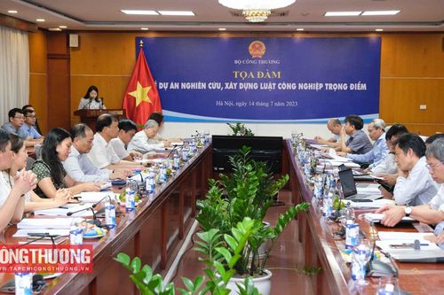 Xây dựng Luật Công nghiệp trọng điểm: Xác định rõ 'điểm đến'