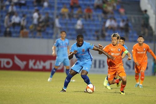 V.League vào giai đoạn 2 nhiều căng thẳng
