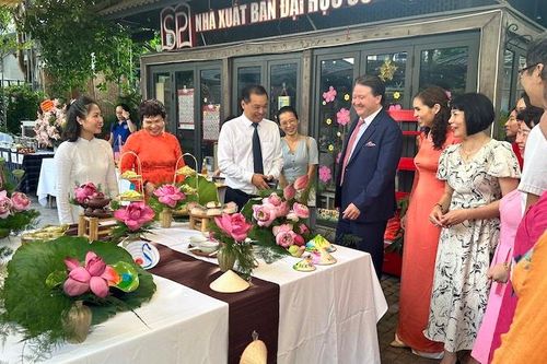 Tưng bừng Ngày hội Văn hóa hữu nghị Việt – Mỹ tại Hà Nội