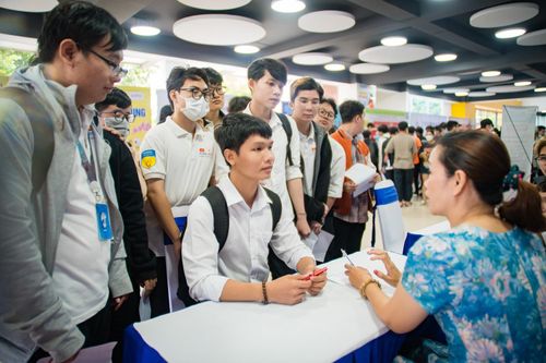 Hơn 2.200 cơ hội việc làm, thực tập tại VJIT JOB FAIR 2023