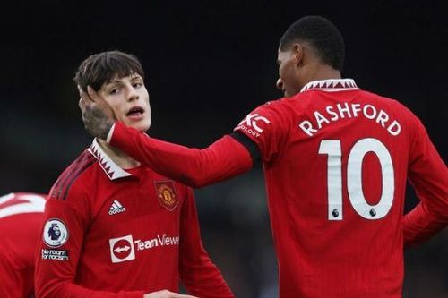 Man United nhận án phạt