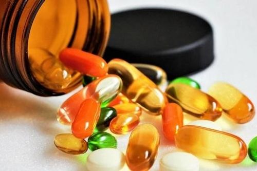 Tác dụng của việc bổ sung vitamin tổng hợp, cách chọn nhãn hàng, khi nào nên dùng?