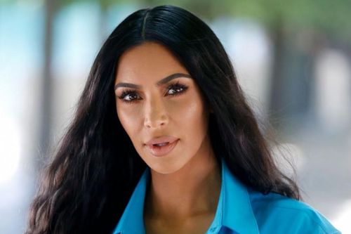 Kim Kardashian và em gái phản bác chuyện mang xui xẻo cho nửa kia