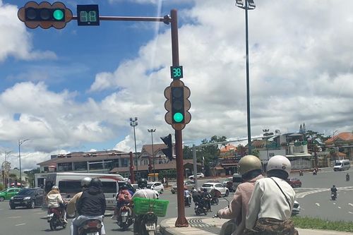 Gần 120 tỷ đồng lắp đèn tín hiệu và mở rộng nút giao thông ở Đà Lạt
