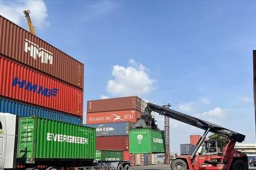 Logistics yếu kém đang ghìm xuất khẩu nông sản