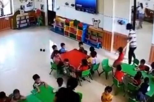 Xác minh vụ bé gái 3 tuổi bị cô giáo tát, kéo lê ra khỏi lớp rồi đánh tiếp