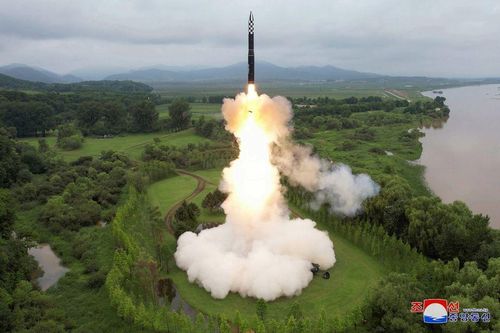 Nga kiểm tra thông tin tên lửa Triều Tiên nghi rơi xuống vùng đặc quyền kinh tế