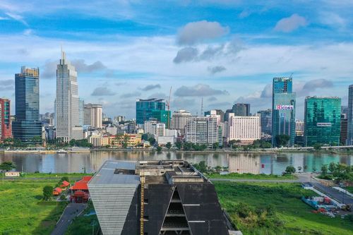 Xin chuyển 5ha rừng làm khu nghỉ dưỡng, đấu giá lại 4 lô đất Thủ Thiêm bị bỏ cọc
