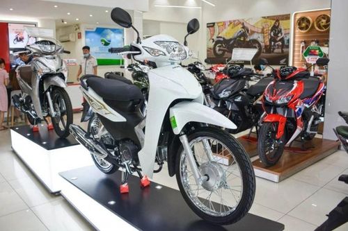 Giá bán chạm đáy, thị trường xe máy 'ế hoàn ế'