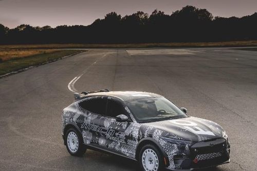 Ford tung mẫu SUV điện hoàn toàn mới Mustang Mach-e Rally