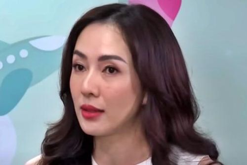 Á hậu tiết lộ bí quyết gắn kết tình cảm vợ chồng khi hôn nhân căng thẳng