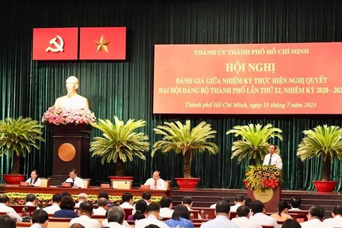 Quyết liệt tạo chuyển biến đột phá, thúc đẩy TPHCM phát triển bền vững
