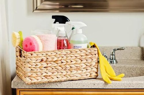 7 thói quen đơn giản giúp phòng tắm luôn sạch sẽ gọn gàng