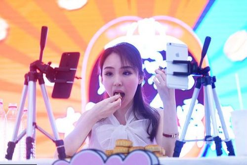 Hơn 61% sinh viên tốt nghiệp ĐH cân nhắc làm TikToker, chuyên gia nhận định 'đây là tín hiệu đáng mừng'