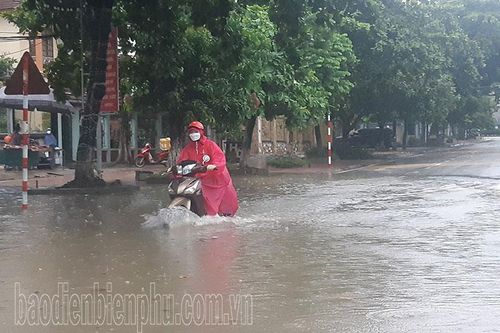 Nhiều khu vực ngập cục bộ do mưa lớn kéo dài