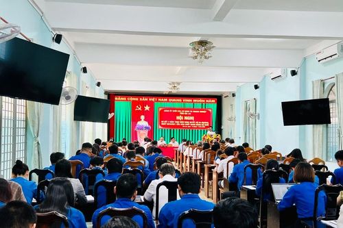 Sơ kết nghị quyết về tăng cường sự lãnh đạo của Đảng đối với công tác Đoàn và phong trào thanh niên