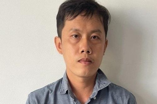 'Dơi đêm' chuyên đột nhập trường học, trụ sở gắp hàng loạt máy tính