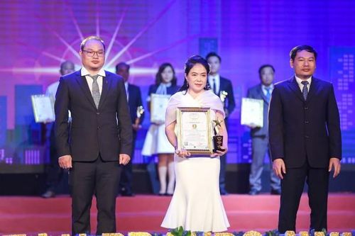 Chiến binh nữ bản lĩnh trong ngành công nghiệp 'vải không dệt'