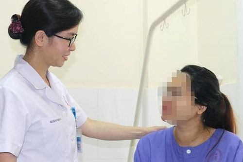 Cứu sản phụ bị biến chứng sản khoa hiếm gặp sau sinh