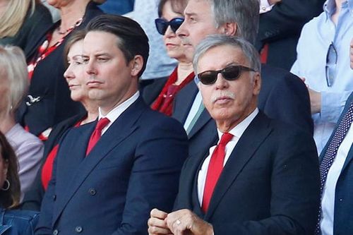 Khi ông chủ 'ẩn mình' của Arsenal đã lộ diện