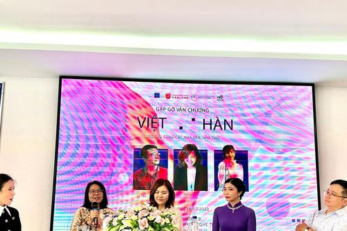 Gặp gỡ văn chương Việt - Hàn: Tạo bước đà để văn chương Việt đi xa