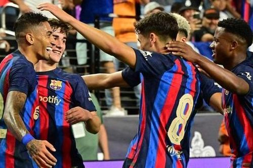 Lộ diện 6 cầu thủ sắp phải chia tay Barca