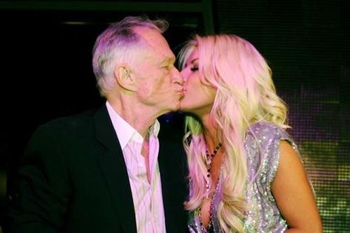 Vợ kém 60 tuổi kể chuyện sống chung hoang đường, tù ngục với ông trùm Playboy