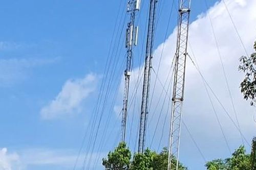 2 công nhân tử vong khi tháo dỡ cột phát sóng