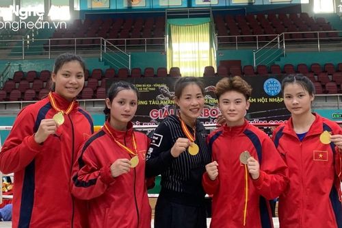 'Bóng hồng' làng võ Nghệ An và mong muốn truyền lửa đam mê