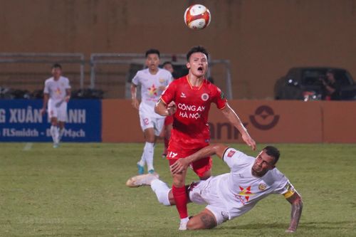 Quang Hải mờ nhạt, Công an Hà Nội chia điềm trên sân Hàng Đẫy