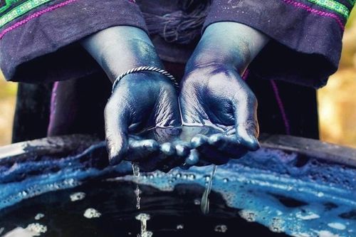 Người Mông dệt 'hồn' dân tộc nơi rẻo cao Tây Bắc