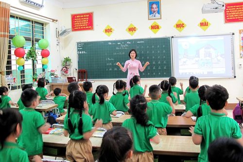Ứng xử của giáo viên sao cho chuẩn mực