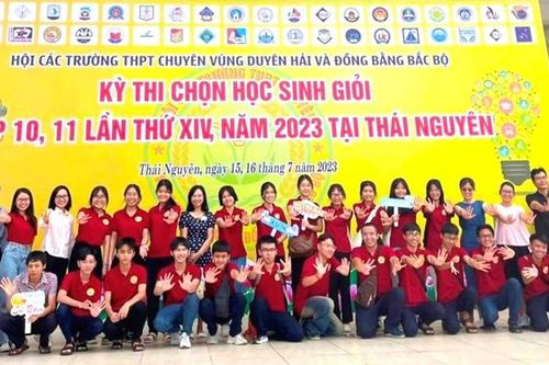 Học sinh Quốc Học Huế đạt 28 huy chương và giải thưởng