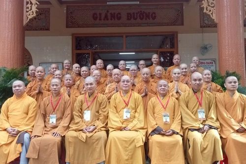 Một ngày tu học của chư Ni hệ phái Khất sĩ tại trường hạ tịnh xá Ngọc Phú (Q.Tân Bình)