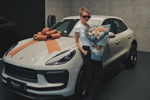 Siêu mẫu Thanh Hằng chi bạc tỷ tự mua quà tặng chính mình dịp sinh nhật