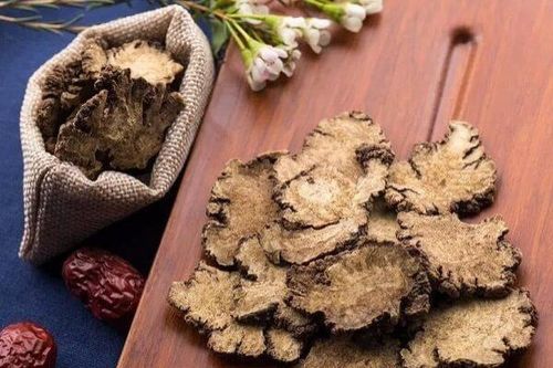 Một số bài thuốc chữa đau đầu