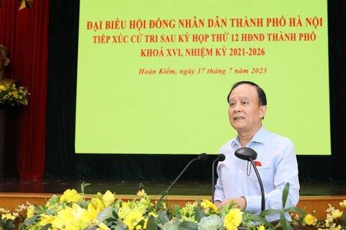 Chủ tịch HĐND TP Hà Nội Nguyễn Ngọc Tuấn tiếp xúc cử tri quận Hoàn Kiếm