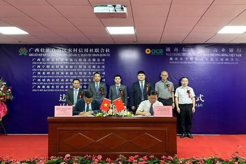 OCB ký kết hợp tác thanh toán biên mậu