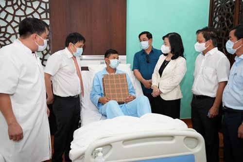 Đẩy mạnh kết hợp du lịch và khám chữa bệnh để thu hút khách