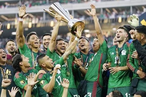 Mexico đánh bại Panama nâng cao Cúp Vàng CONCACAF