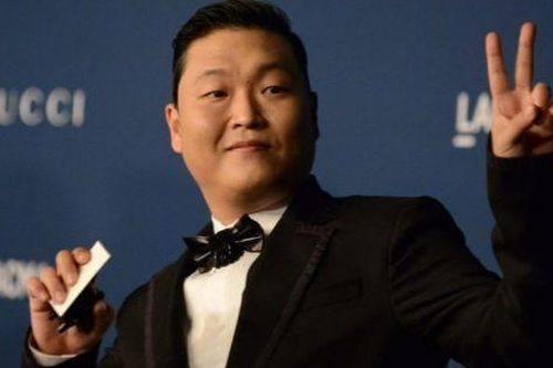Chủ nhân hit 'Gangnam Style' bị chỉ trích vô cảm với nạn ngập lụt