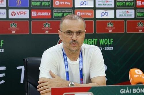 HLV Bandovic: 'Hà Nội FC chơi tuyệt vời, nhưng phiên bản tốt nhất vẫn chưa tới'