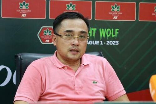 Thua ngược Hà Nội, HLV Đức Thắng của Bình Định chỉ trích trọng tài