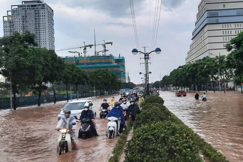 Thời tiết Hà Nội 3 ngày tới: Nắng rát đến 38 độ rồi mưa xối xả, có thể ngập úng