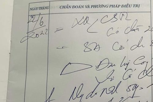 Vì sao có bác sĩ thích viết tay, ngại minh bạch khi kê đơn thuốc?