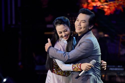 Mạnh Quỳnh song ca ngọt ngào với học trò Dương Huệ