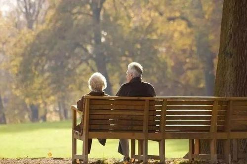 Cụ bà 80 tuổi khuyên tránh xa 3 điều để tuổi già luôn hạnh phúc, vui vẻ
