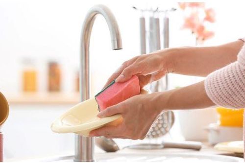 Lợi ích tuyệt vời của việc rửa chén bát bằng tay đối với sức khỏe